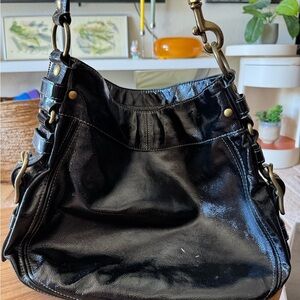Elegant Black Leather Shoulder Bag